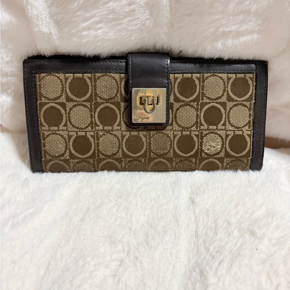 Salvatore Ferragamo Mancini bifold long wallet
